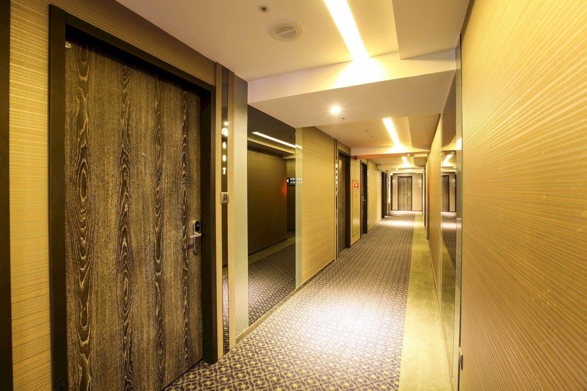 Beauty - Bnight-self Check-in Hotel Taipei
